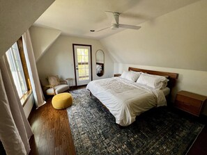 3 bedrooms, desk, free WiFi, bed sheets