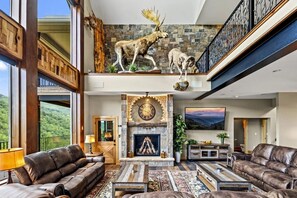 Unclassified image, 5 of 99, button