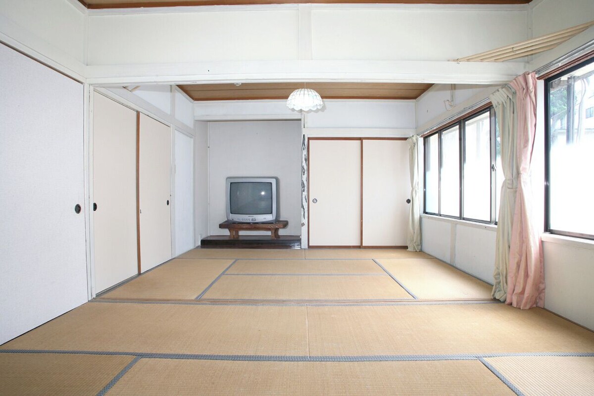 新島 MOANA ホテル 外観