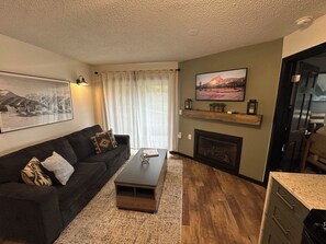 TV connectée, cheminée