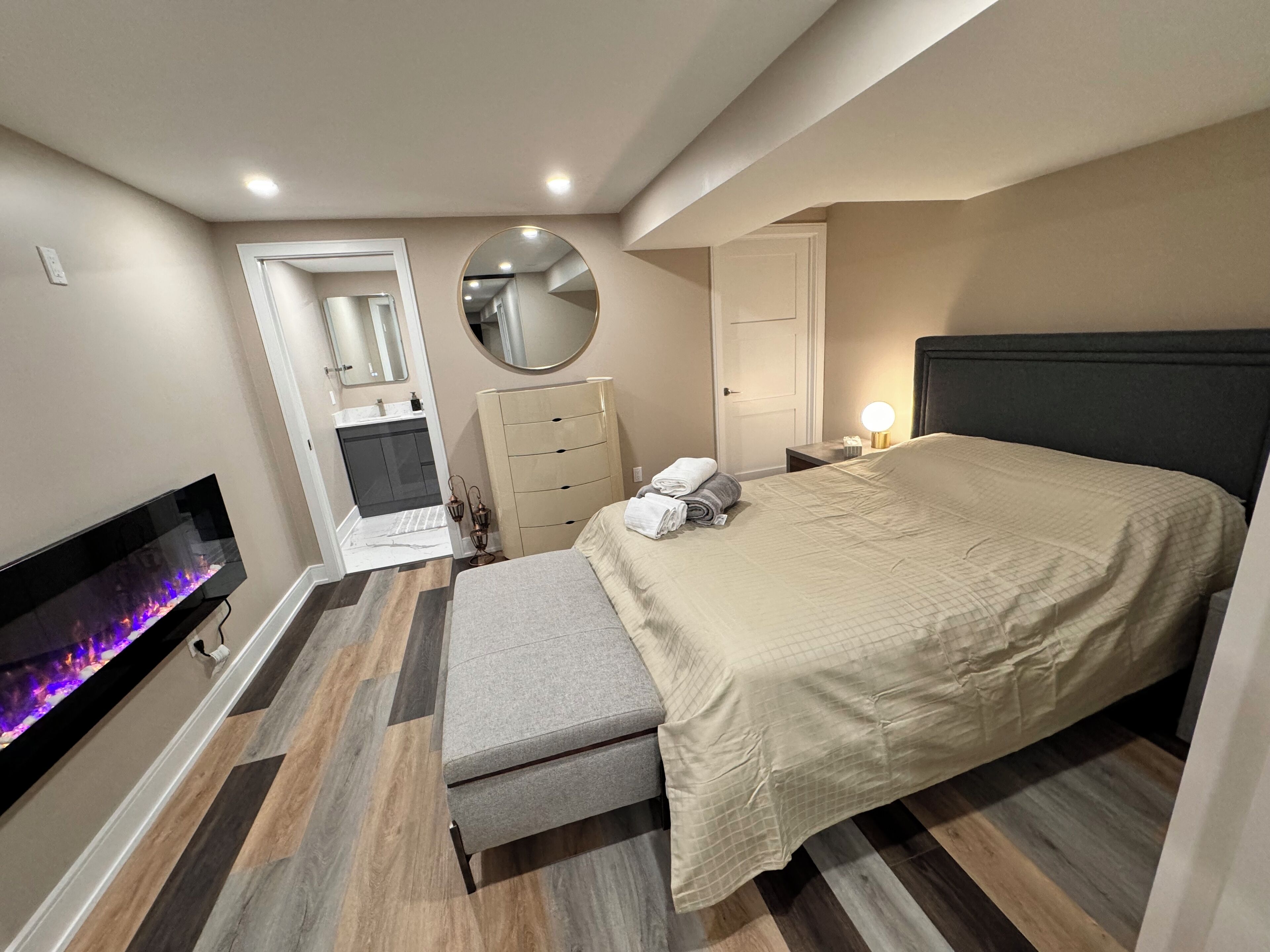 1 habitación, escritorio, wifi gratis y ropa de cama 