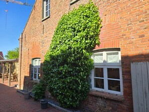 Exterior - Appartements Zur Bauerndiele " Groot Stuuv" - Herzlich Willkommen in den Appartements Zur (Hage)