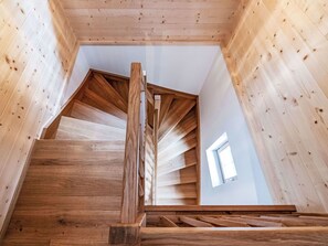 Interior - Nice apartment in villa for 6 people with WIFI, TV, terrace and pets allowed (Heiligenblut Am Großglockner)