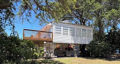 A coastal getaway in a private neighborhood in quaint Duck, NC