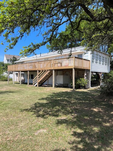 A coastal getaway in a private neighborhood in quaint Duck, NC