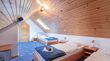 2 quartos, Wi-Fi de cortesia, roupa de cama