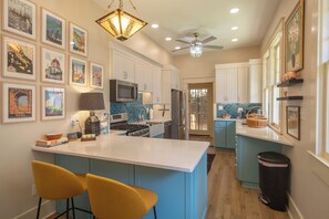 Private kitchen - Midtown Central Gardens Bungalow (Memphis)