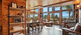 Unmatched views of Mt. Rushmore and Black Elk Peak on 17 acres with hot tub