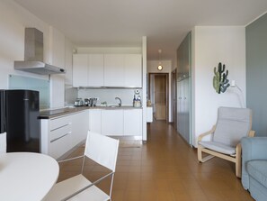 Fridge, dishwasher, cookware/dishes/utensils - Happy Home by Interhome (Civezza)