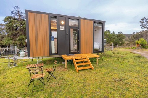 Sparkling Tiny House by Tiny Away