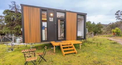 Sparkling Tiny House by Tiny Away