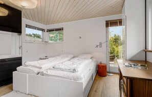 2 bedrooms, free WiFi