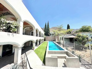 We have longest pool in the Ajijic town - Spacious Studio Suite with Outdoor Salt Water Pool (Ajijic)
