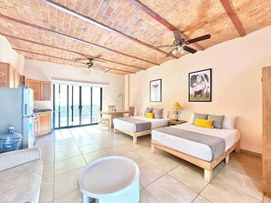 WiFi, bed sheets - Charming Studio- Outdoor Salt Water Pool in Ajijic (Ajijic)