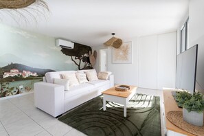 TV - L'appartement Port-Cros au Lavandou (LE LAVANDOU)