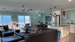 Living area - What A View (Port St. Joe)