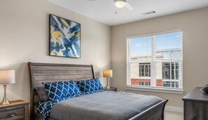 3 bedrooms, desk, iron/ironing board, travel cot - Reluxme | Uptown 3BR w/ King Beds & Spa Access (Charlotte)