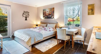 Ferienwohnung 'Tied' mit privater Terrasse und WLAN