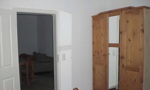 1 habitación y ropa de cama 
