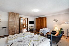 1 bedroom, iron/ironing board, free WiFi, bed sheets