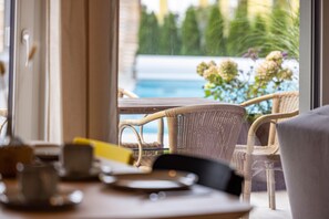Dining - Nadou - Holiday Home Lupus 1 in the Upper Danube Valley (Beuron)