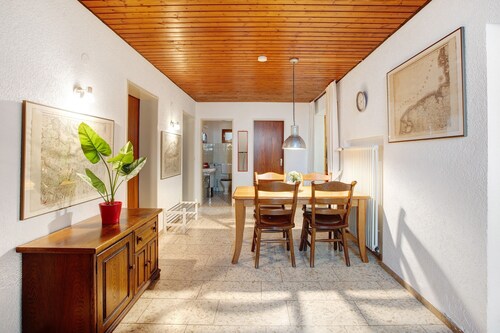 Holiday Home 'Haus vor Anker' with Mountain View, Private Garden & WiFi