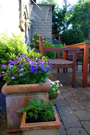 Terrace/patio - Apartment 'altes forsthaus schotten' with Shared Garden, Balcony and Wi-Fi (Schotten)