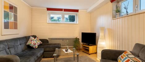 TV, stereo