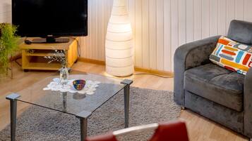 Fernseher, Stereoanlage