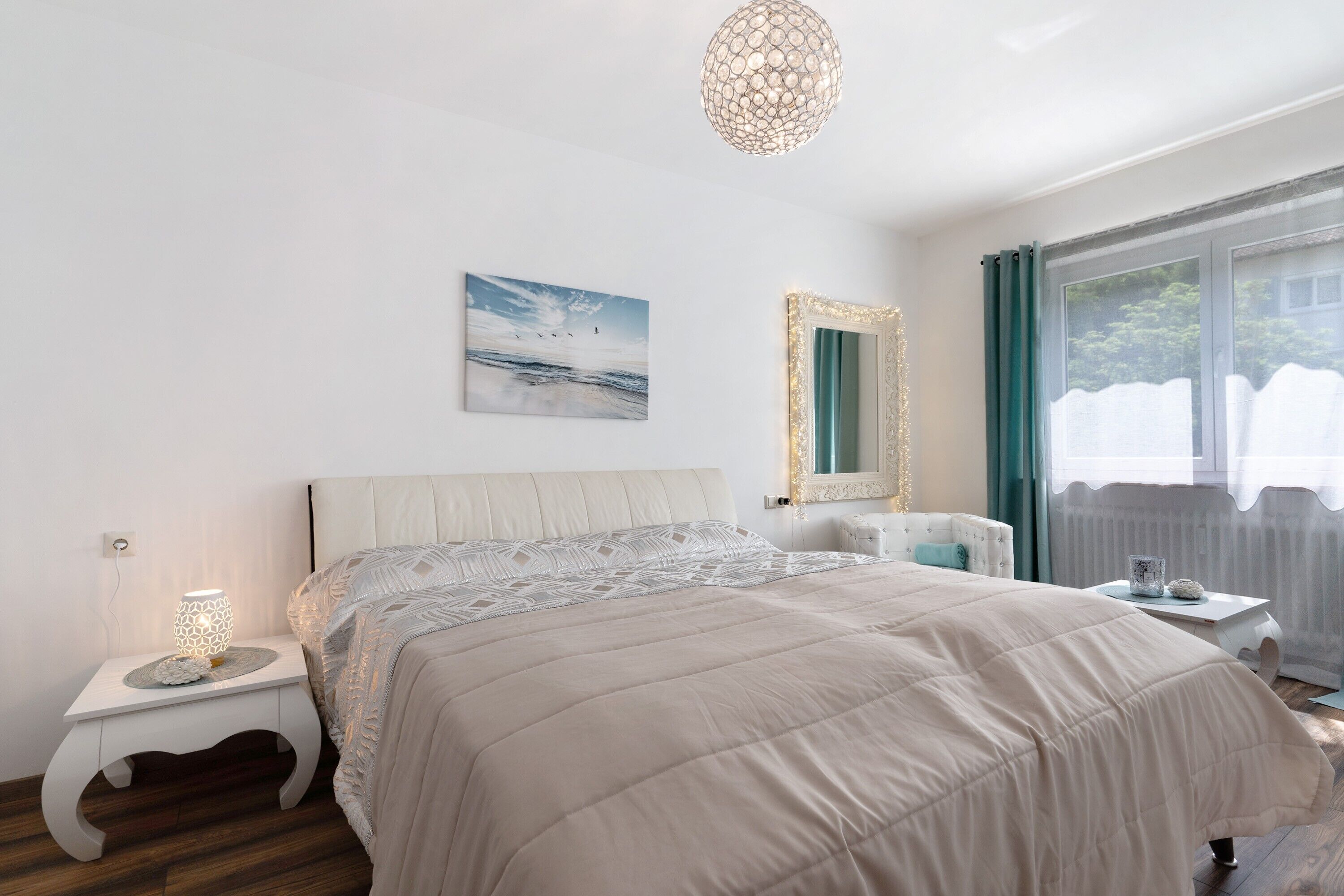 2 bedrooms, desk, iron/ironing board, free WiFi