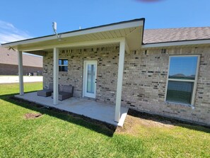 Exterior - Comfort and Style Stay at Sunset Hideaway - WCN226 (Calcasieu Parish)