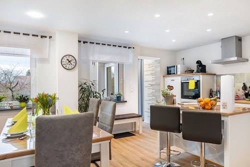 Holiday Home 'Ferienhaus Kirsch' with Private Terrace, Private Garden and Wi-Fi