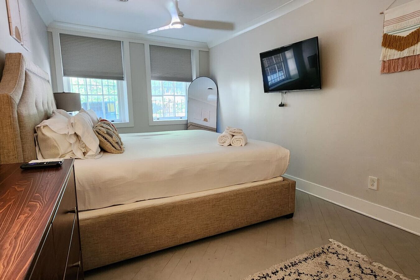 2 soverom, strykejern/-brett, wi-fi (inkludert) og sengetøy