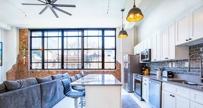 Urban Luxe: Stylish 4BR in Sterchi Lofts