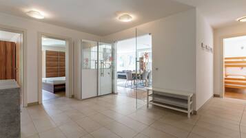 4 bedrooms, internet