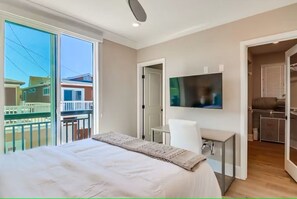 3 habitaciones, escritorio, tabla de planchar con plancha y wifi gratis