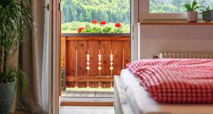 Holiday apartment on a farm, close to the lake