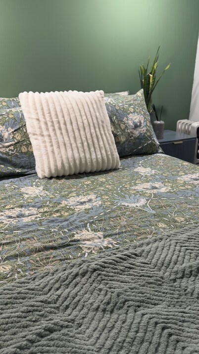 Cozy studio with a private enterance and available parking space.