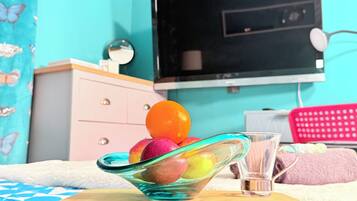 1 bedroom, WiFi, bed sheets