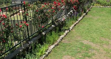 Artistic 3 bedroom Cottage at Mashobra Shimla