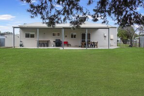 Exterior - Hayes Corner Cottage • Walk to River • North Wagga (North Wagga Wagga)