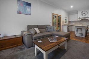 Fernseher, Arbeitsbereiche