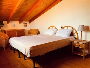 1 chambre, accès Internet, draps fournis