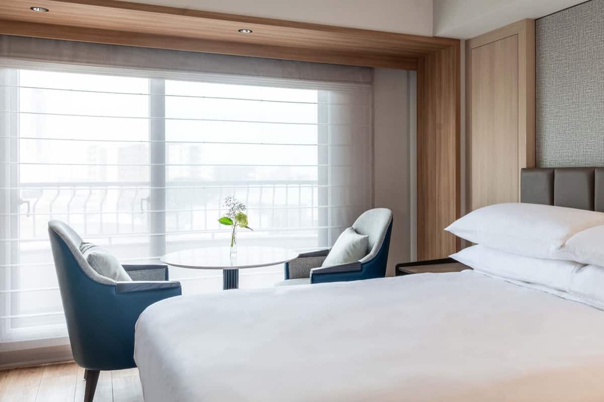 Quarto casal, para não fumantes | Quartos à prova de som, Wi-Fi de cortesia