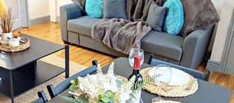 Comfortable 3-Bedroom Leeds Beach House - Ideal for Work Stays with Parking