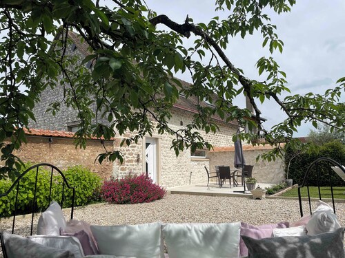 Moderne, Confortable, Décoré Avec Soin, Gîte à Bouafles, en Haute-normandie