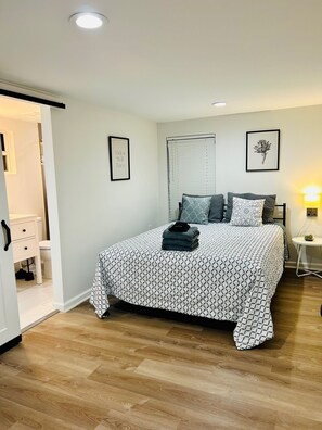 1 bedroom, iron/ironing board, travel crib, WiFi