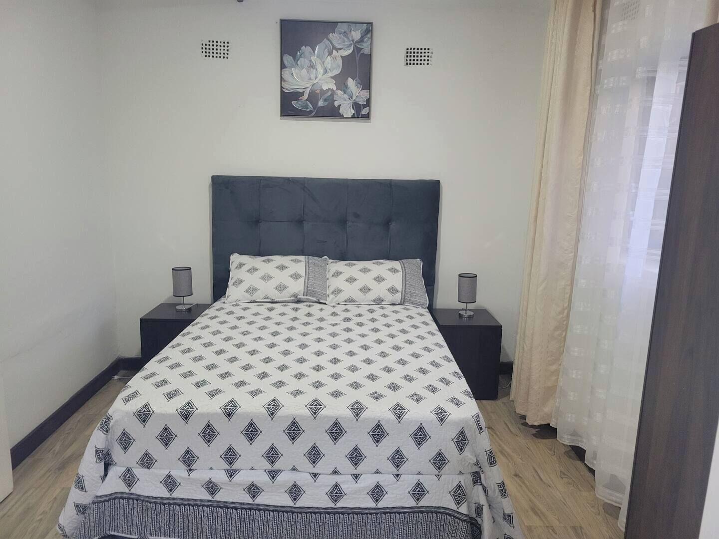 1 chambre, fer et planche à repasser, Wi-Fi, draps fournis