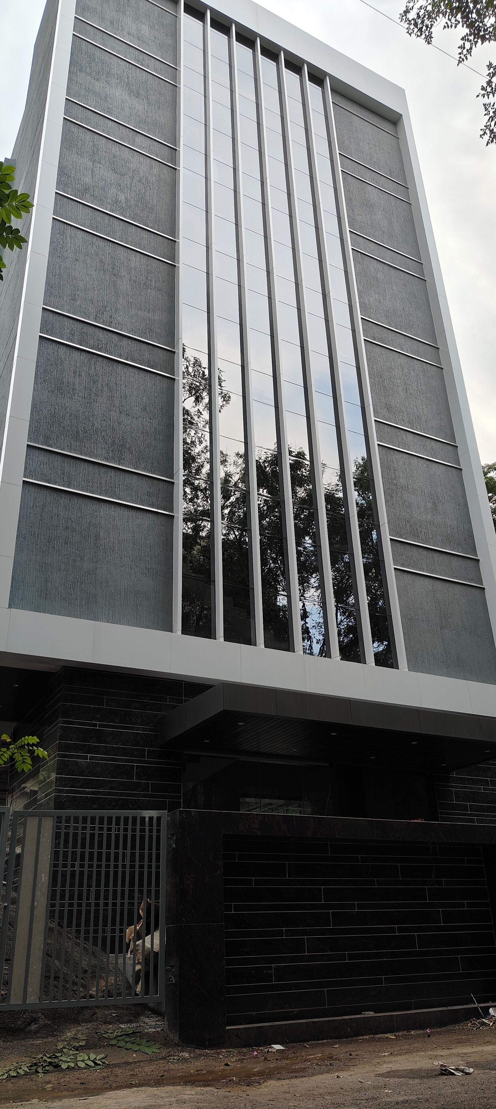 Fachada de la propiedad