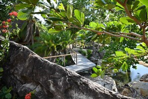 Property grounds - Maison Nosy Komba sur Plage (andrekarekabe)